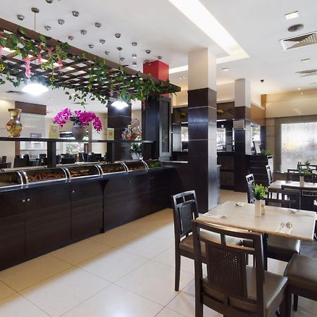 Kings Hotel Melaka Extérieur photo