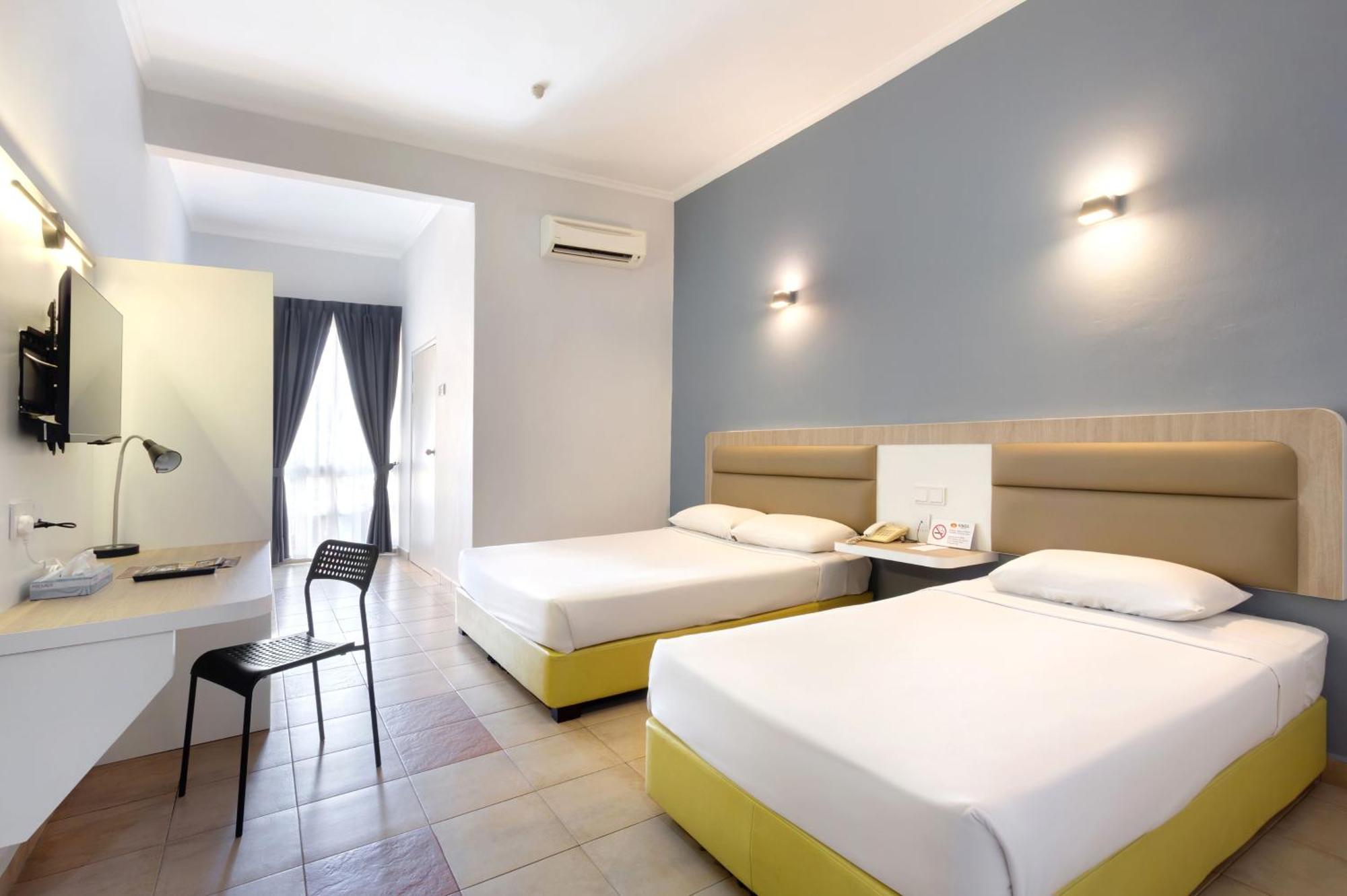 Kings Hotel Melaka Extérieur photo