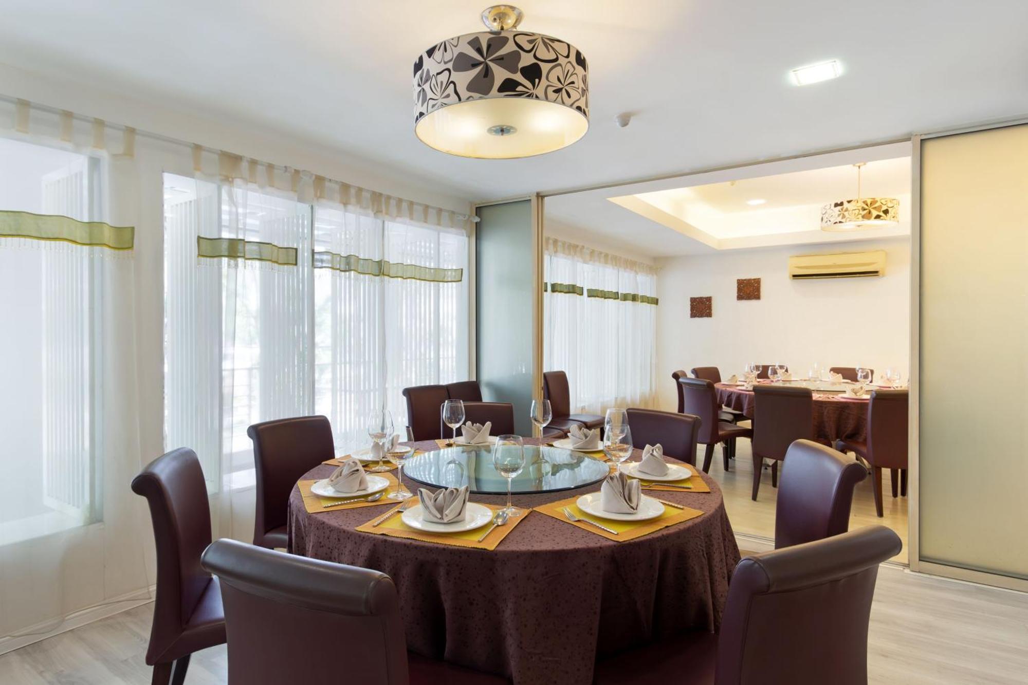 Kings Hotel Melaka Extérieur photo