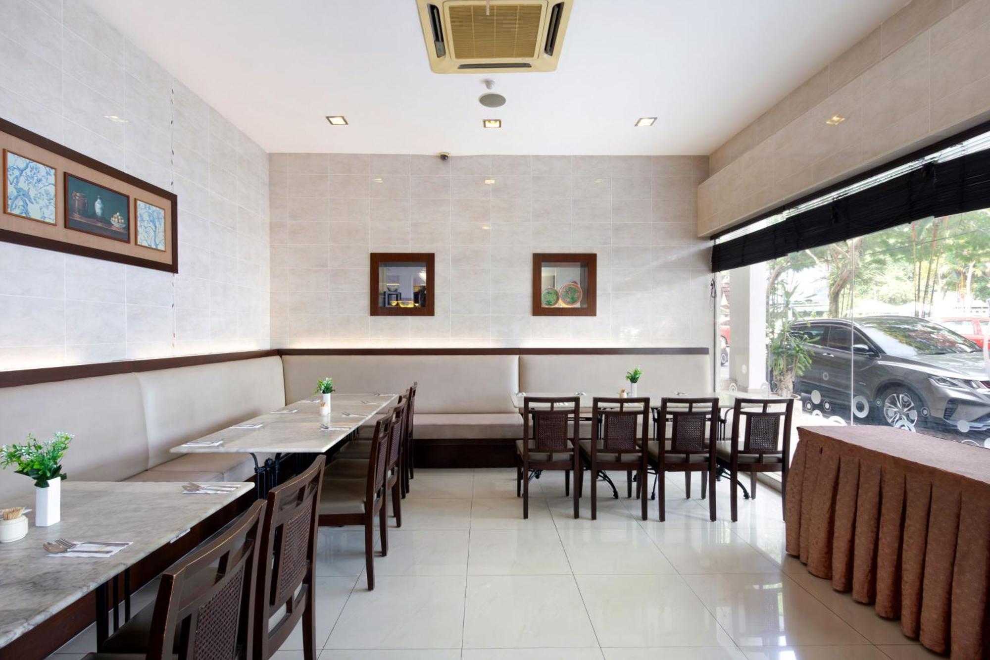 Kings Hotel Melaka Extérieur photo
