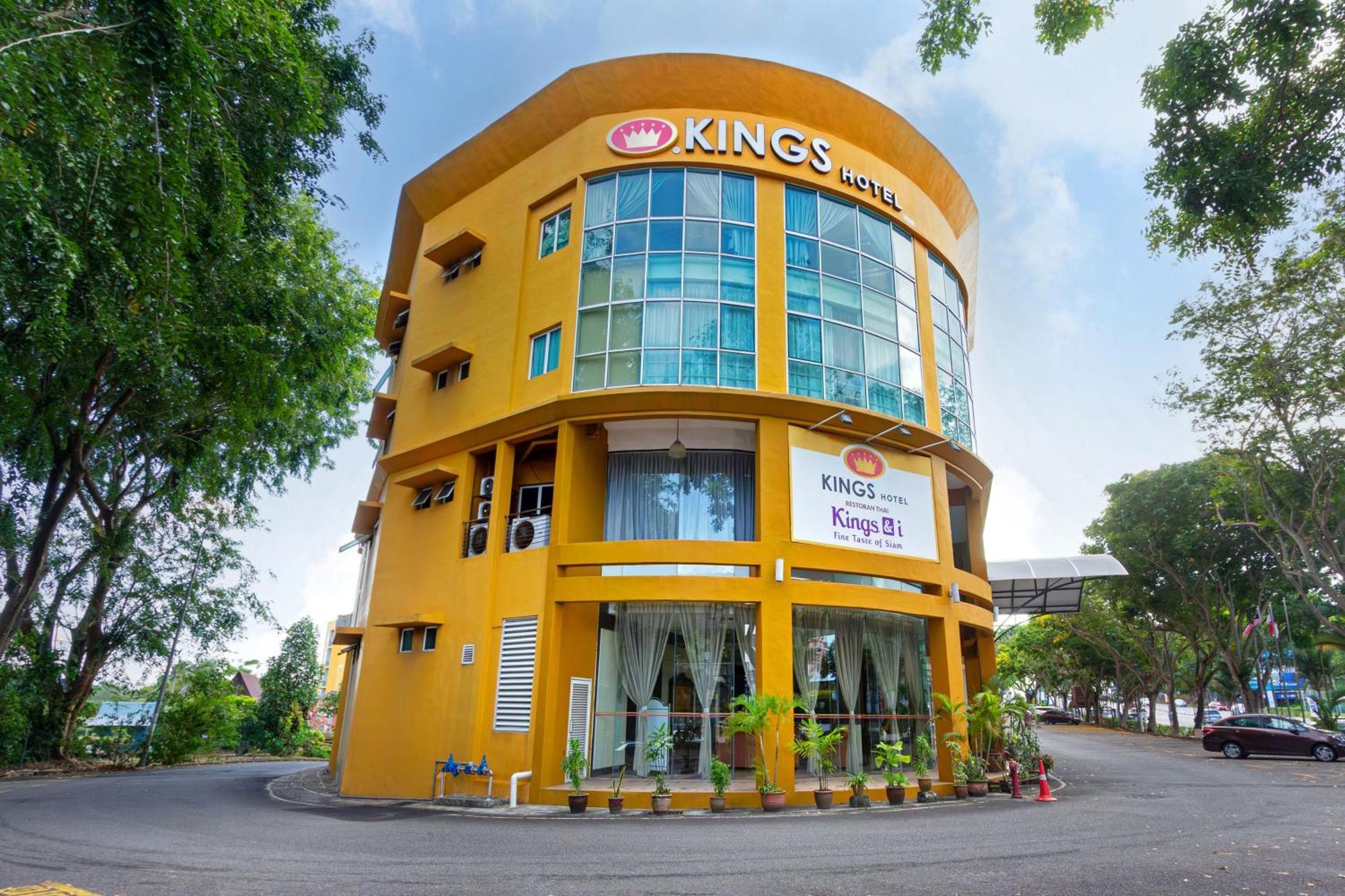 Kings Hotel Melaka Extérieur photo